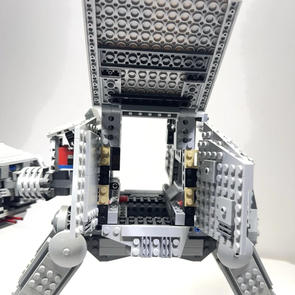 LEGO 75054 Star Wars AT-AT Walker w/ 1 Minifig Complete w/ 2 Subs* NO BOX/Manual